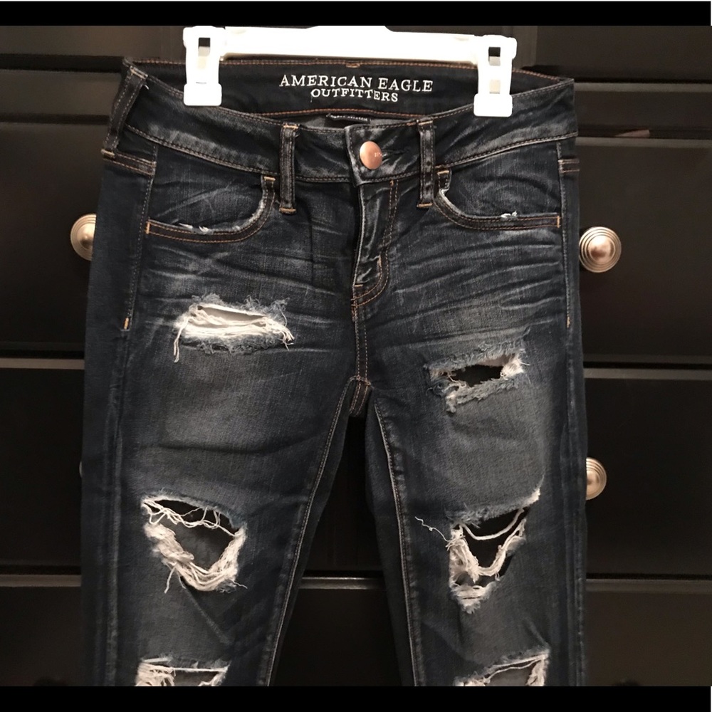 American eagle dark wash ripped skinny jeans